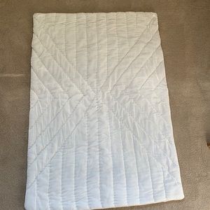 Rachel Zoe Pottery Barn Toddler Quilt Never Used